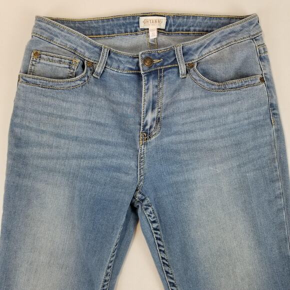 Shyanne Jeans Womens 32 Short Light Wash Blue Bootcut Western Embellished Aztec - Picture 7 of 11